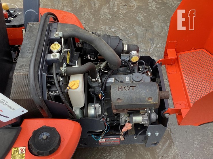 2015-kubota-zd221-image-9