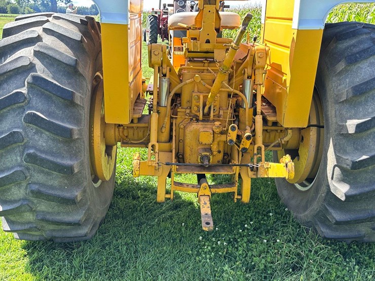 minneapolis-moline-g1355-image-29