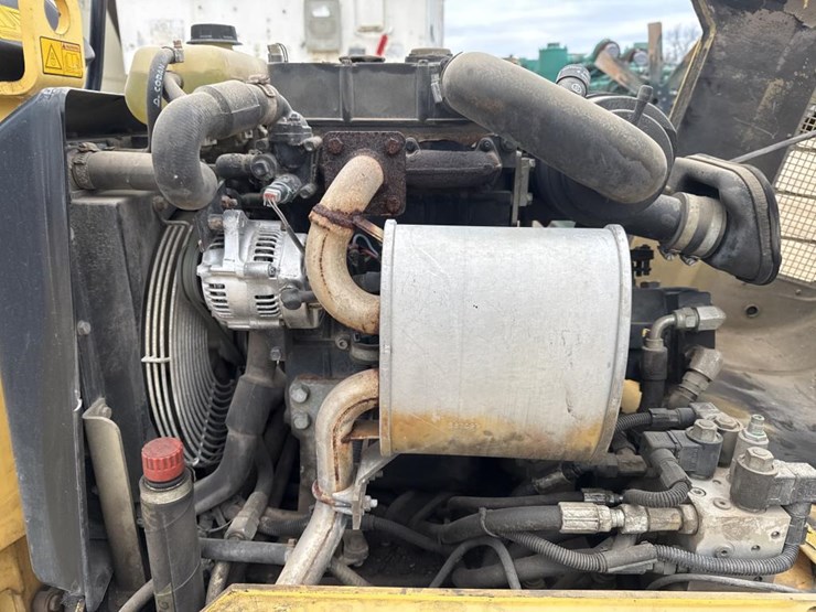 2009-dynapac-cc900-image-32