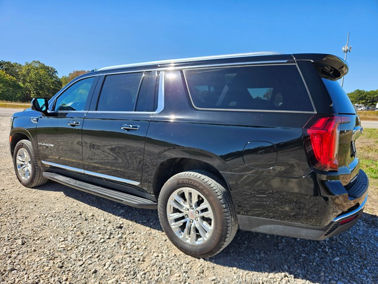 2022-gmc-yukon-xl-image-8
