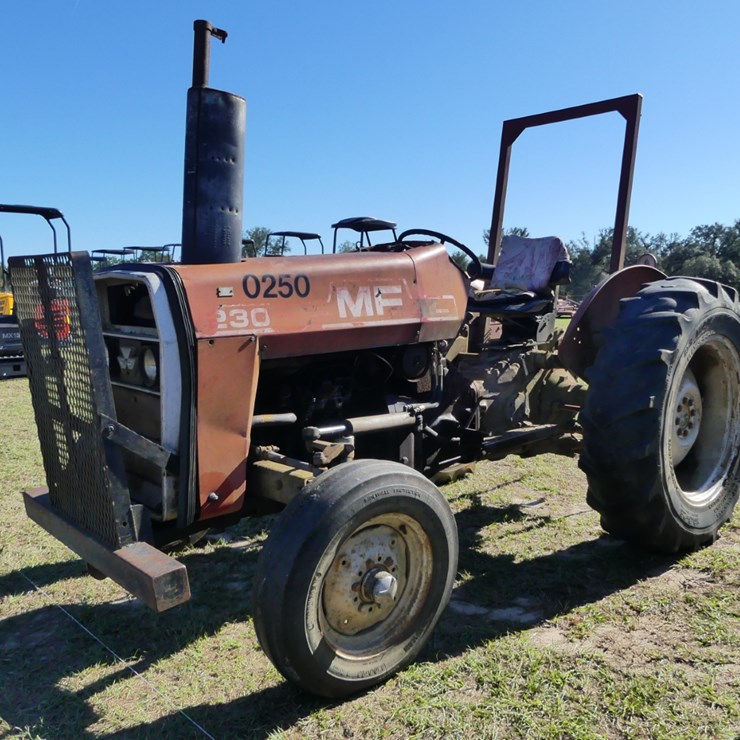 MASSEY-FERGUSON 230