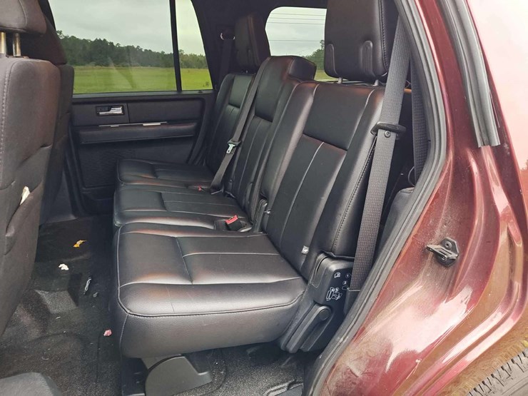 2016-ford-expedition-image-31