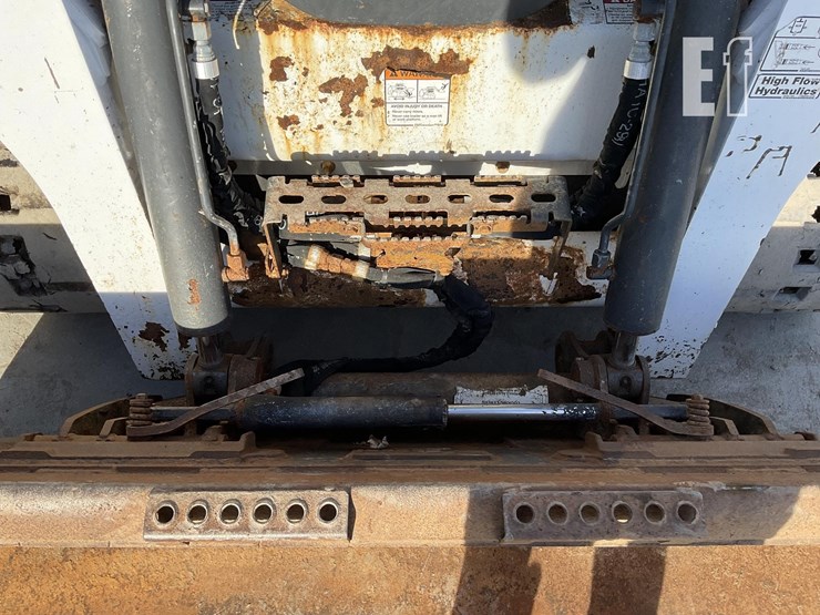 2020-bobcat-t770-image-10