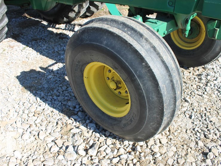 john-deere-4440-image-4