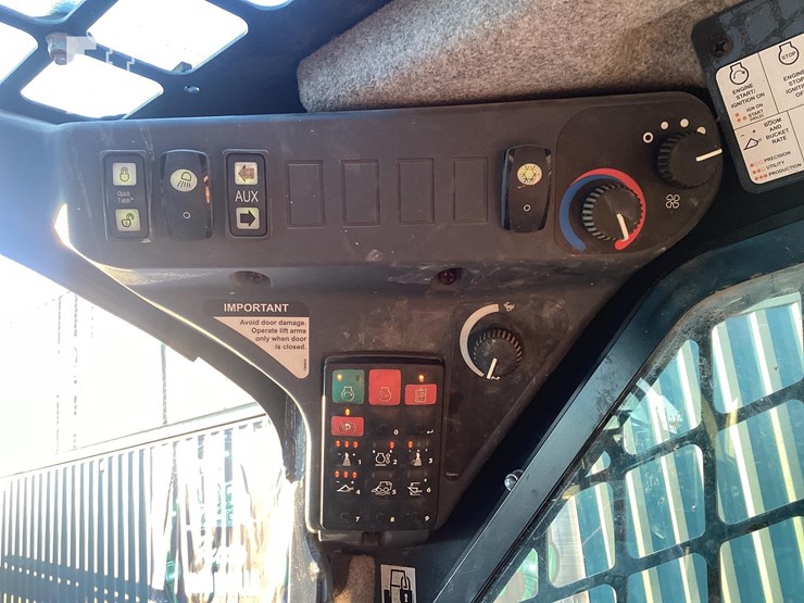 2021-deere-325g-image-17