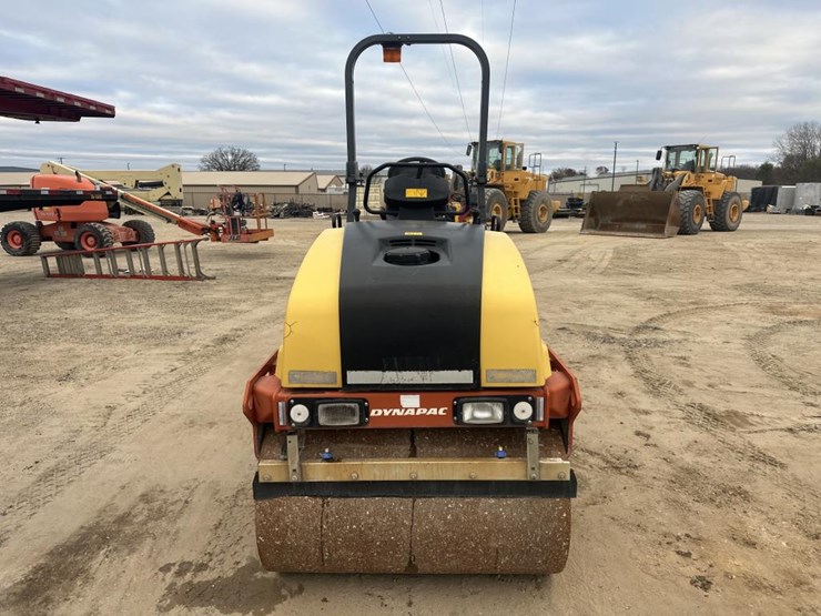 #1891-•-2011-dynapac-cc12000-roller-image-8