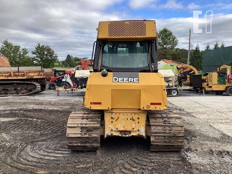 2017-deere-650k-lgp-image-3