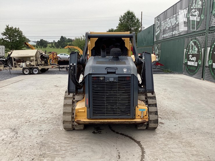 2020-deere-331g-image-3