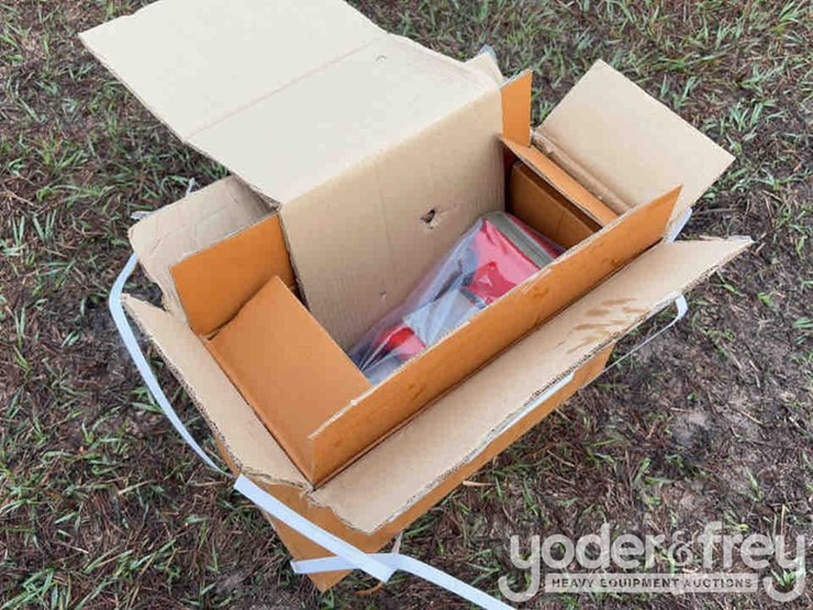 unused-8"-real-steal-multi-purpose-vise-image-2