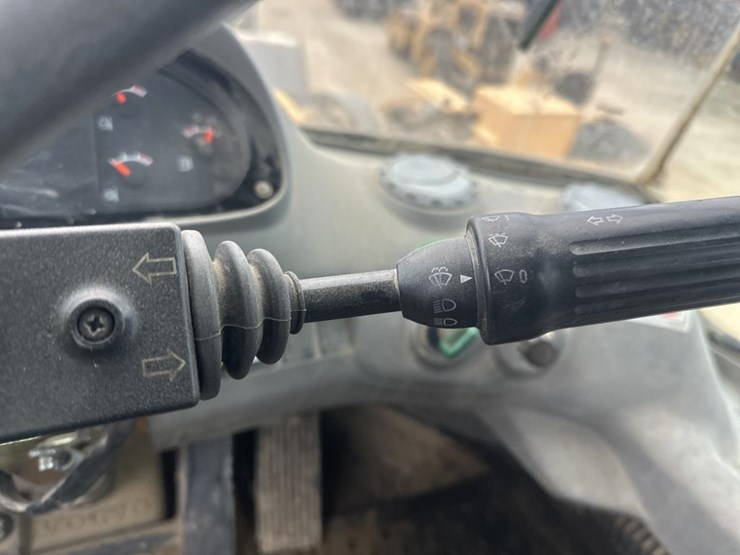 volvo-l220e-image-38