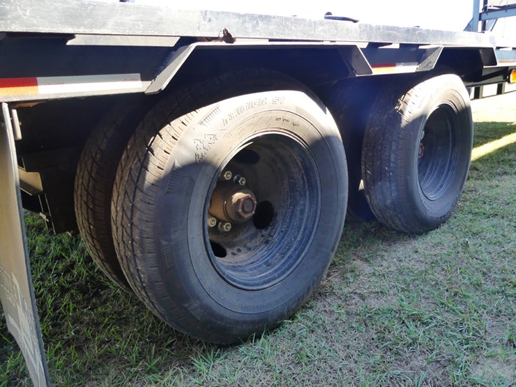 2024-trailer-world-96"-x-25'-trailer-image-13