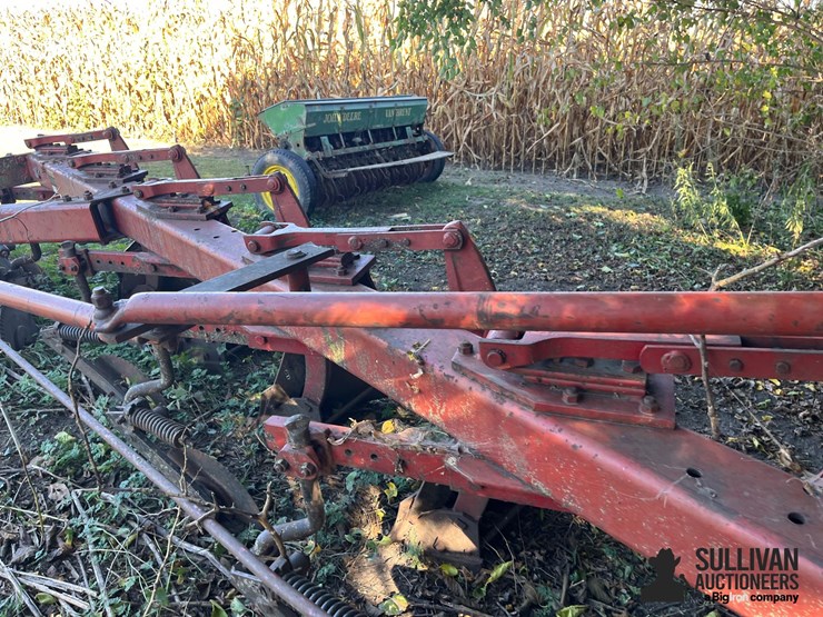 international-720-image-16