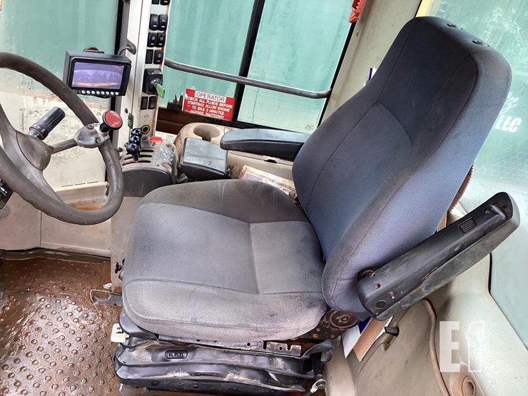 2012-volvo-l70f-image-17