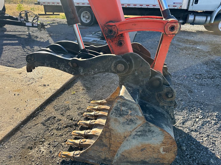 kubota-kx080-4-image-37