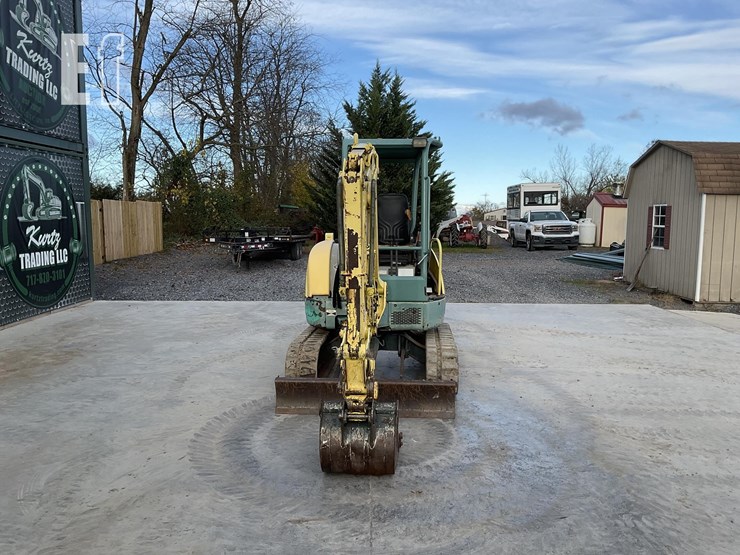 2008-yanmar-vio27-image-7