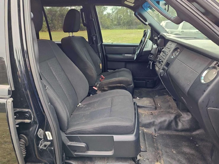 2016-ford-expedition-image-27