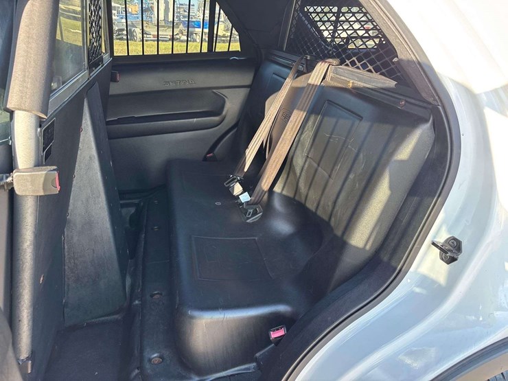 2018-ford-explorer-image-22