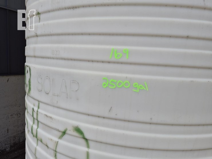 poly-tank-2500-gallon-image-3