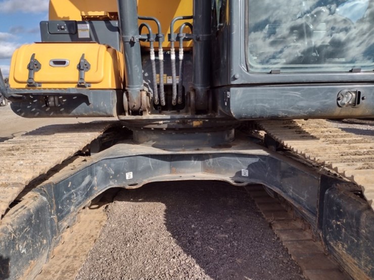 20-hyundai-hx140-lc-image-19