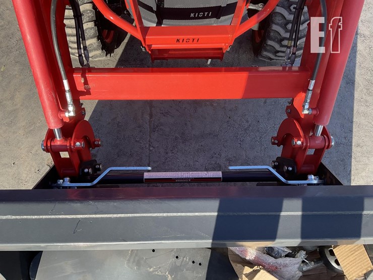 2025-kioti-cs2520-image-11