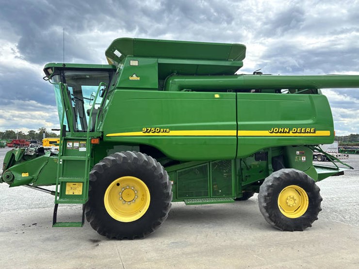 2001-john-deere-9750-image-11