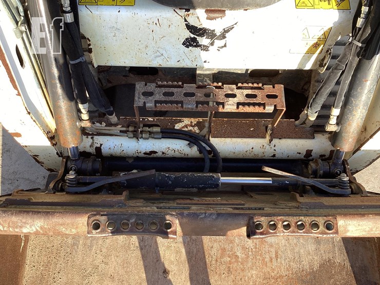 2021-bobcat-t450-image-10