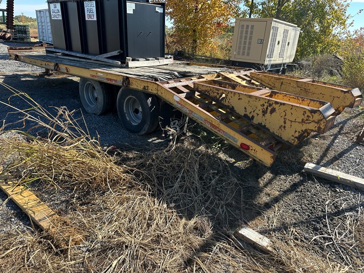 #32818-•-18'-t/a-pintle-hitch-equipment-trailer-image-4