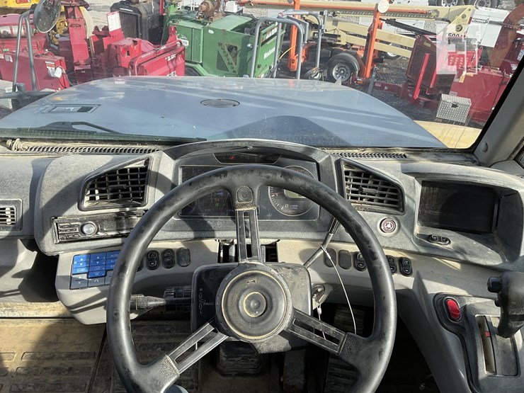 2014-komatsu-hm400-3-image-13