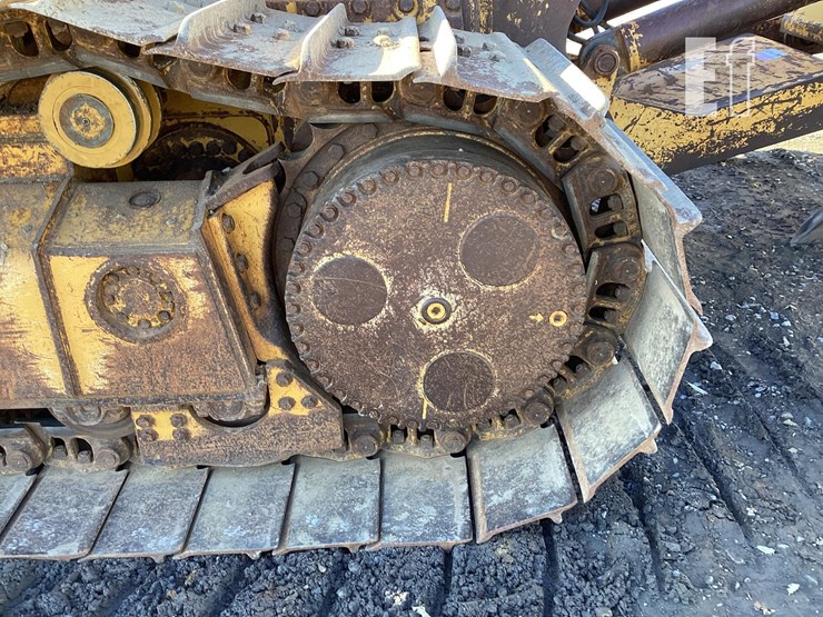 2014-deere-850k-wlt-image-12