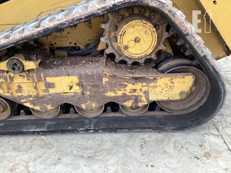 2020-caterpillar-259d3-image-11