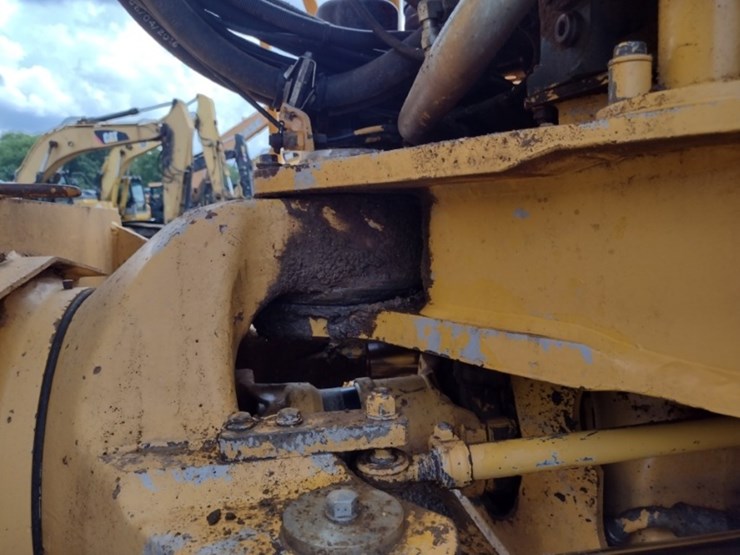 2003-volvo-a40d-image-31