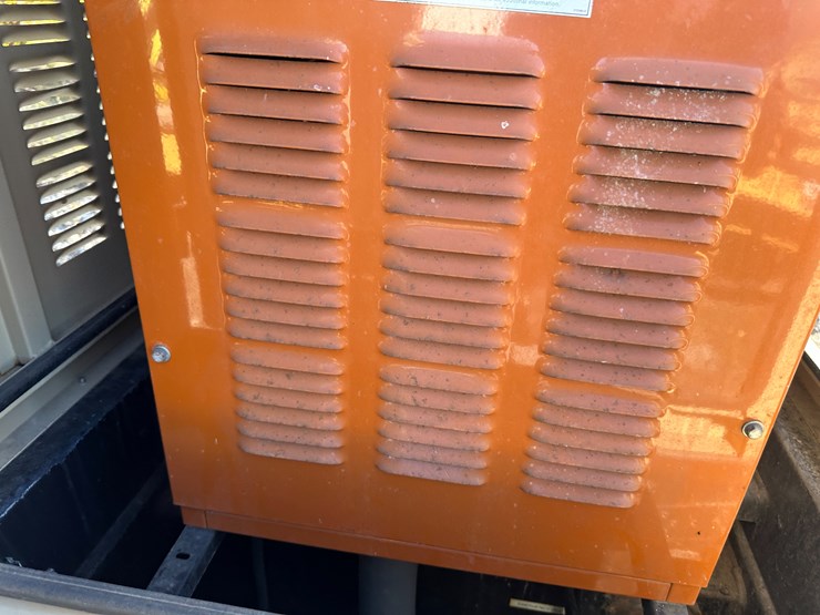 john-deere-4024t-image-30