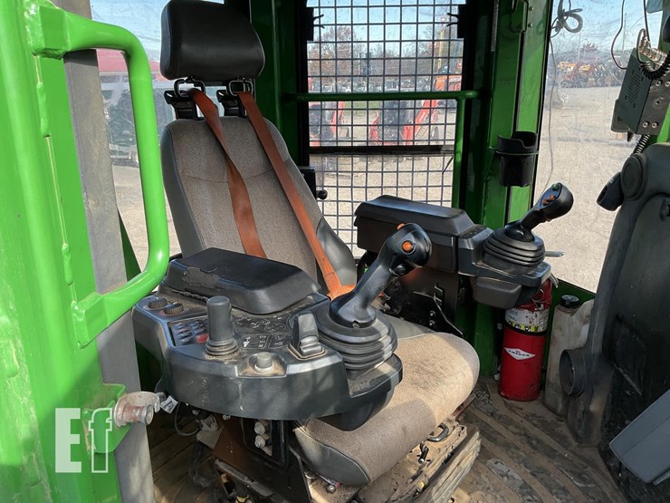 2021-deere-648l-ii-image-14