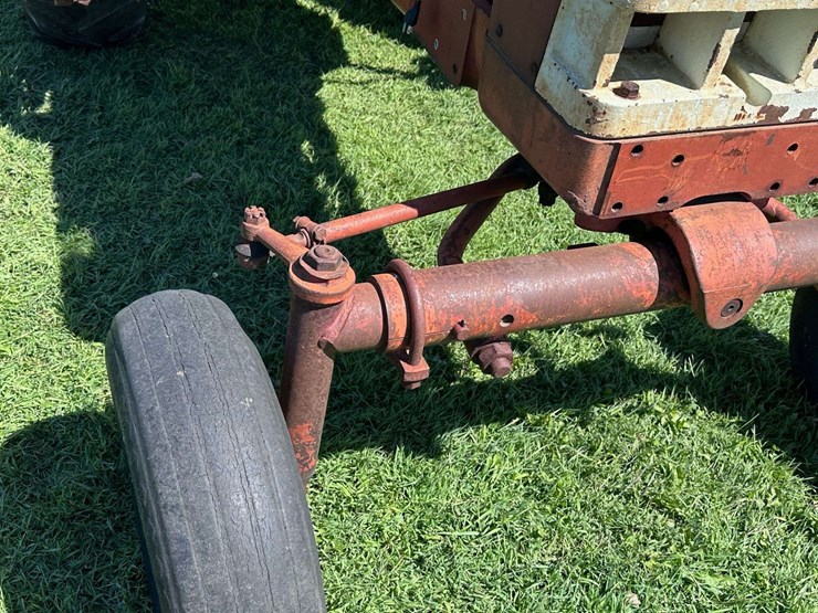 cockshutt-1550-image-12