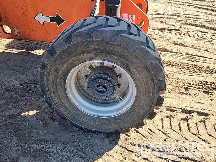 2008-jlg-460sj-image-10