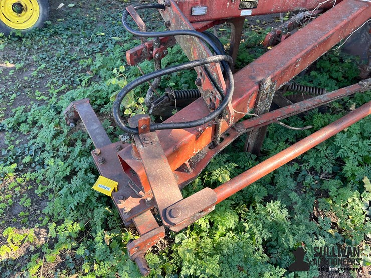 international-720-image-9