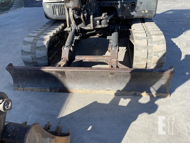 2016-bobcat-e85-image-13