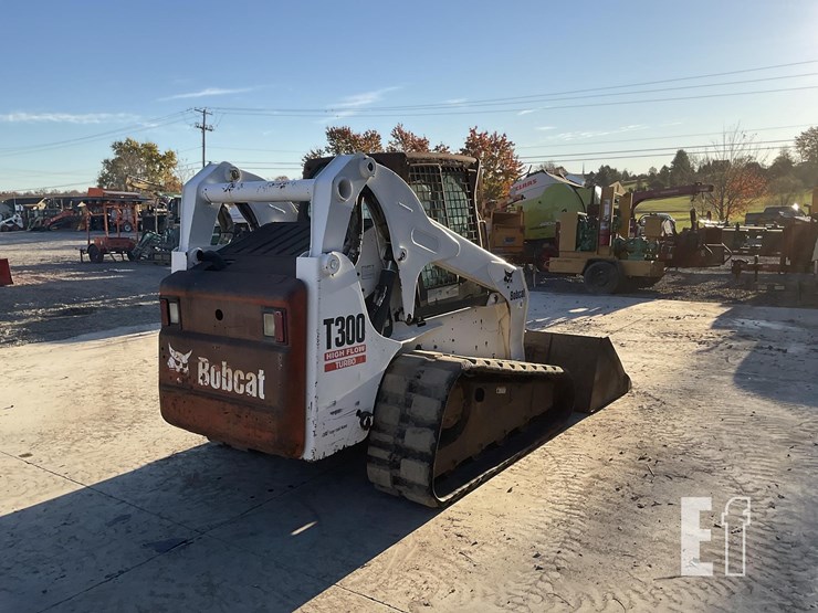 2005-bobcat-t300-image-4