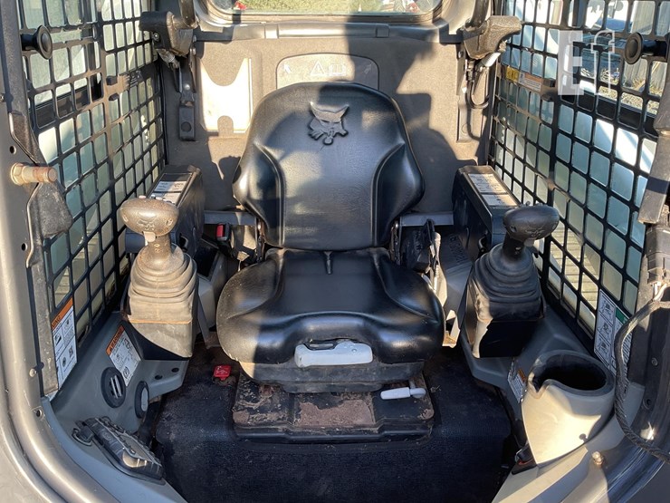 2018-bobcat-t740-image-14