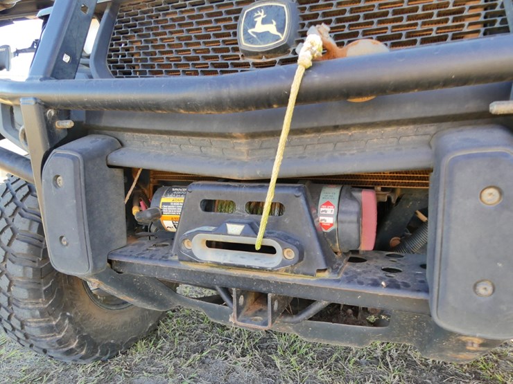 john-deere-xuv-835m-image-13