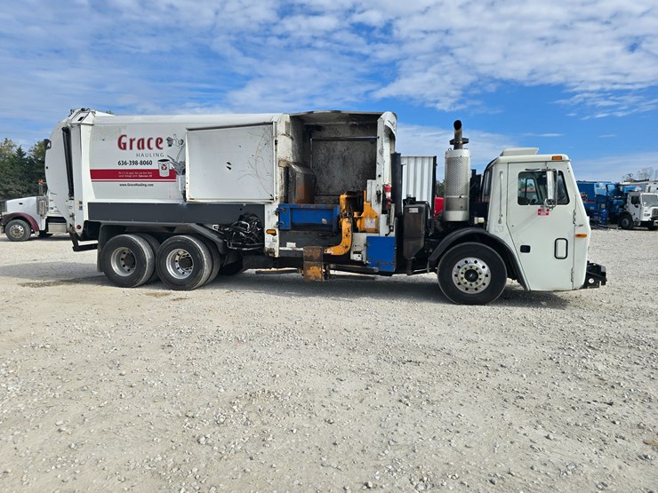 2008-mack-leu613-image-34