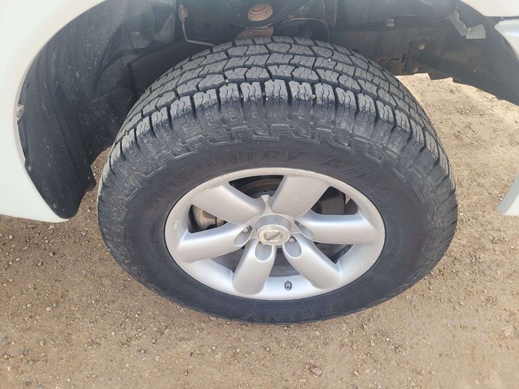 2013-nissan-titan-image-19