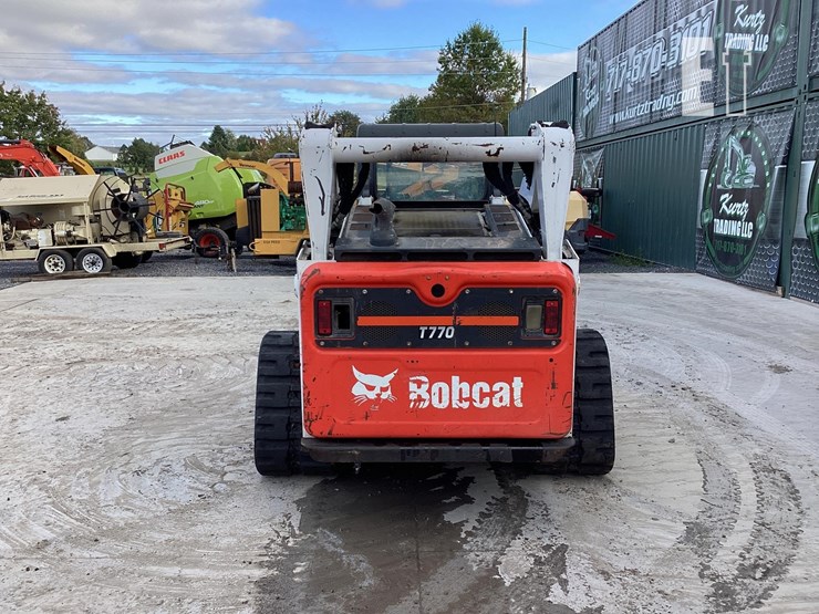 2022-bobcat-t770-image-3