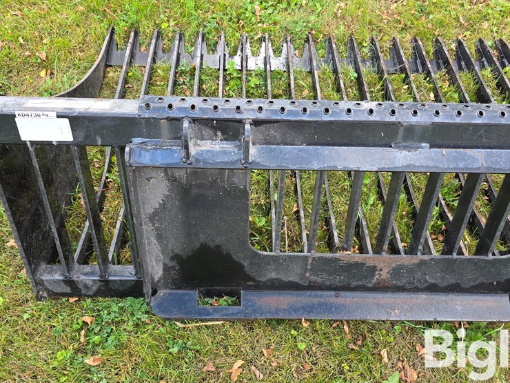 68"-skid-steer-rock-bucket-image-9