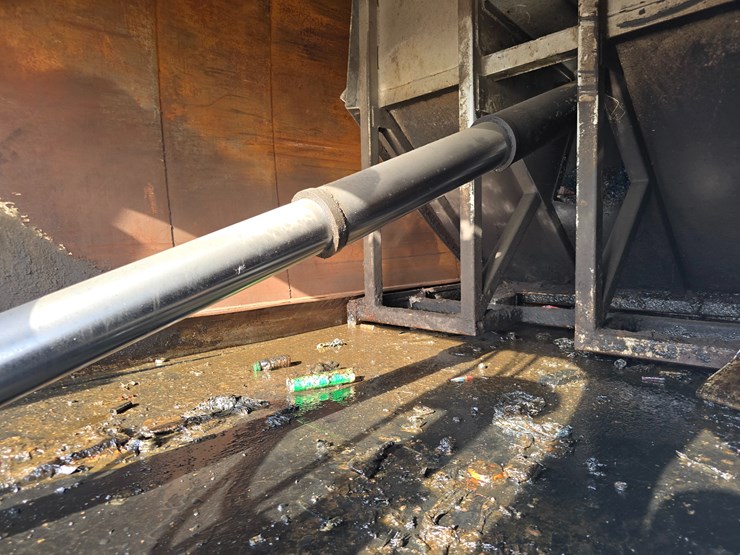 2001-mack-le613-image-85