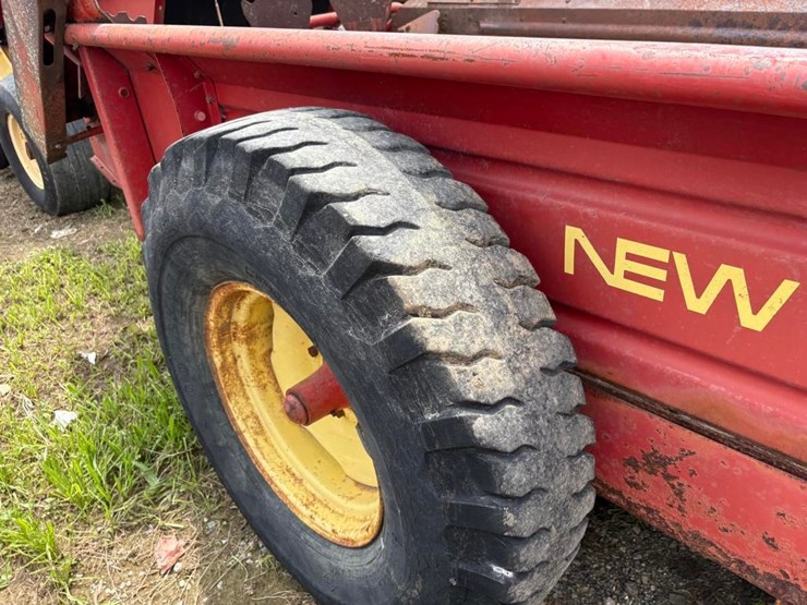 new-holland-518-image-7