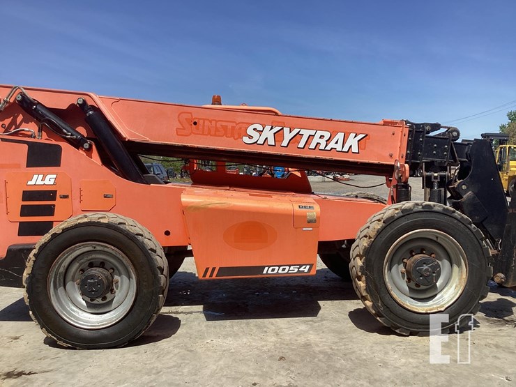 2017-sky-trak-10054-image-5