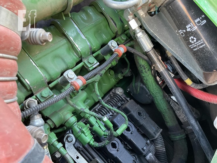 2021-deere-648l-ii-image-13