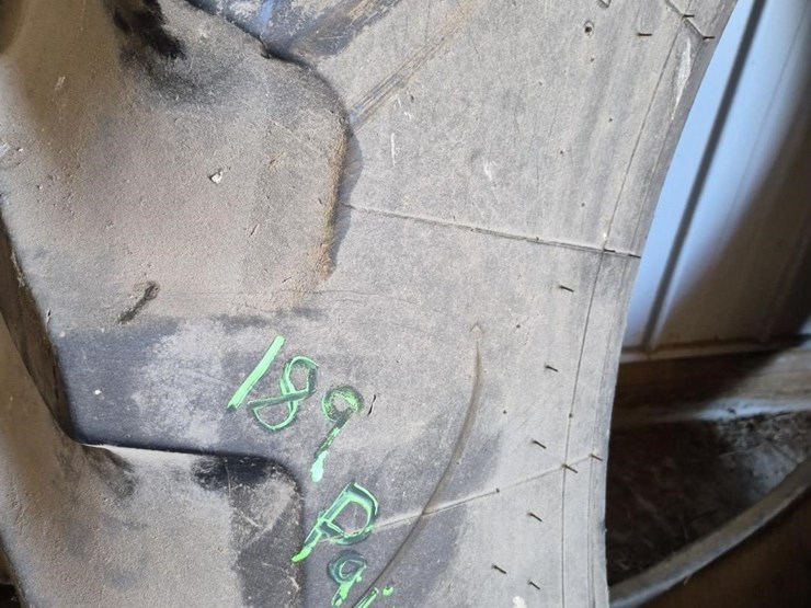 184r46-tires-image-4