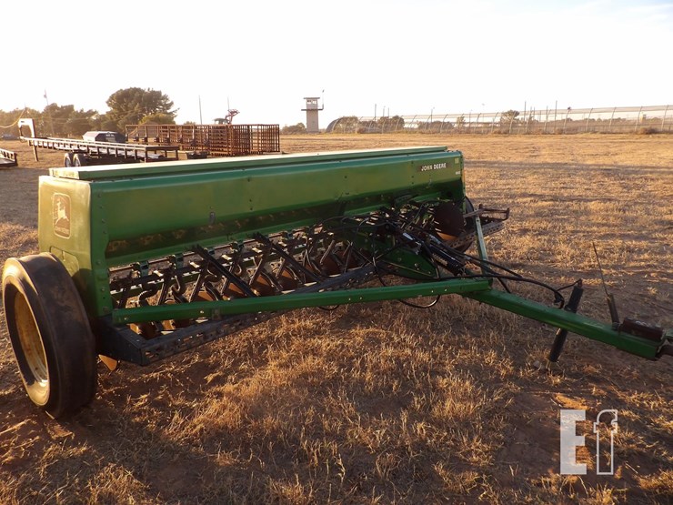 john-deere-450-image-1